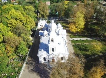 Церковь Тихвинской иконы Божией Матери в деревне Путилово