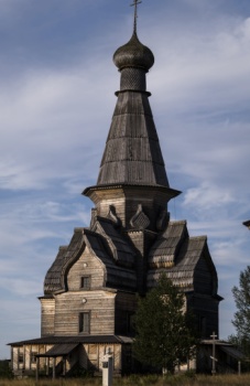 Успенская церковь в селе Варзуга — жемчужина русского деревянного зодчества