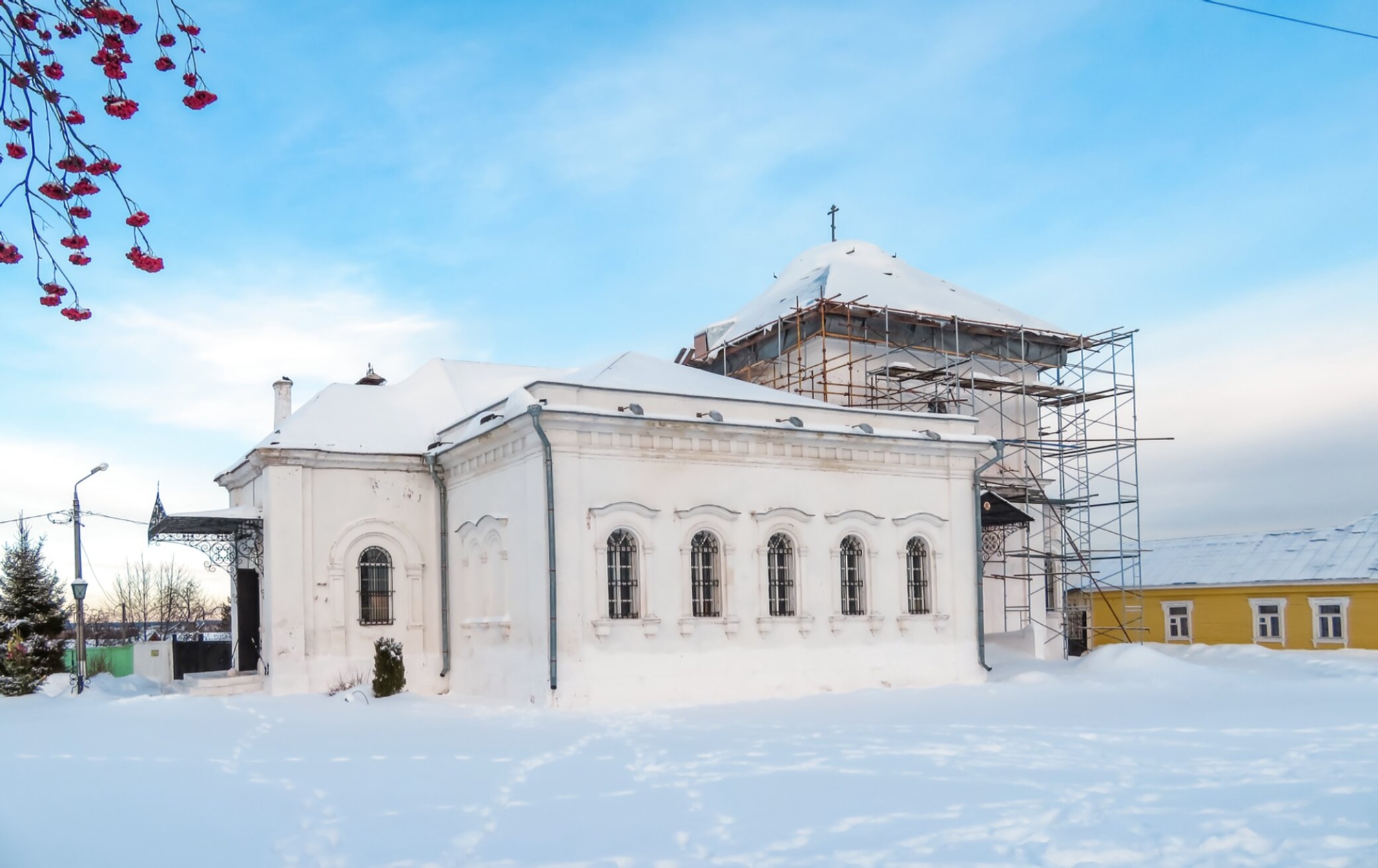 Церковь Николы Гостиного в Коломне зимой
