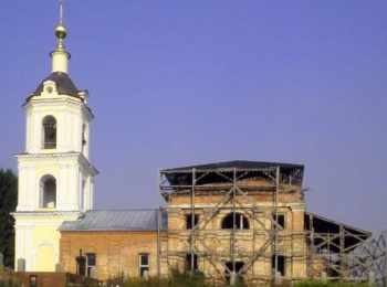 Казанская церковь в деревне Горбово