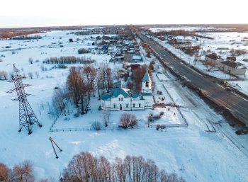 Храм Покрова Пресвятой Богородицы в Трубичино в зимнем убранстве