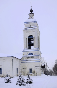 Храм Тихвинской иконы Божией Матери в Выпуково зимой