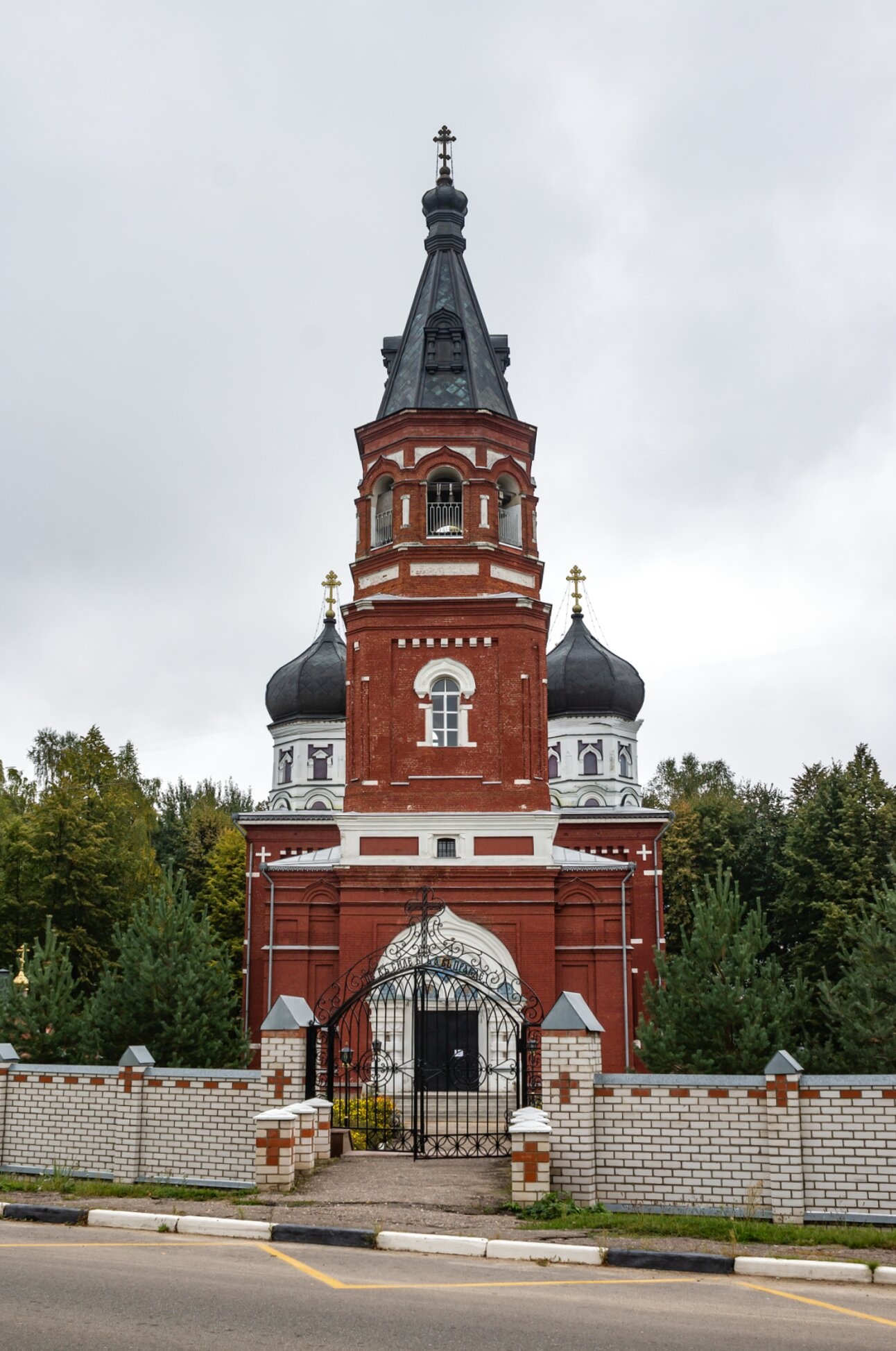 Александро-Невский монастырь в селе Маклаково