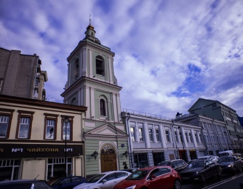 Колокольня Храма Усекновения Главы Иоанна Предтечи в Казенной Слободе