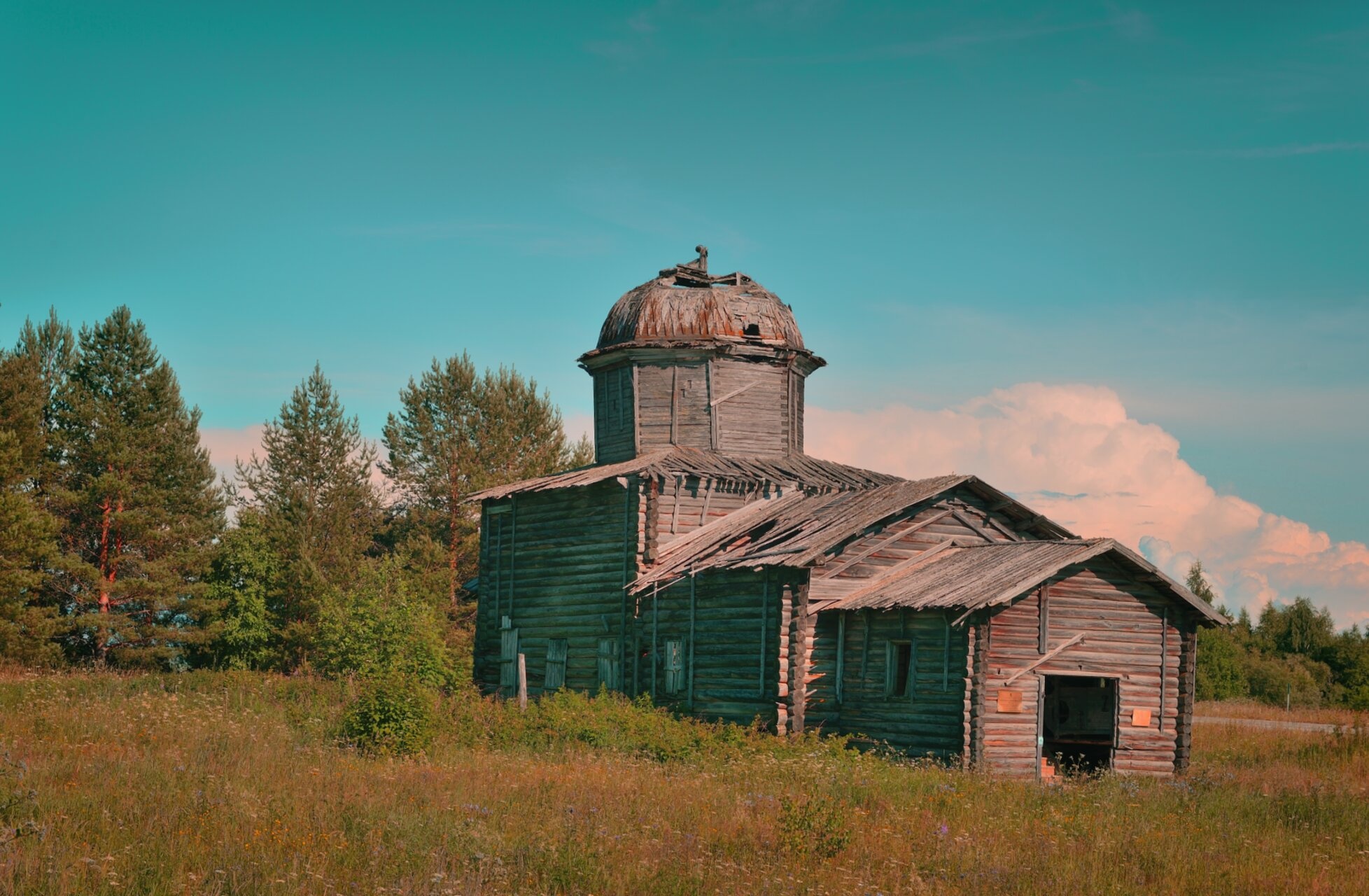 Церковь Покрова Пресвятой Богородицы в Усть-Ваеньге