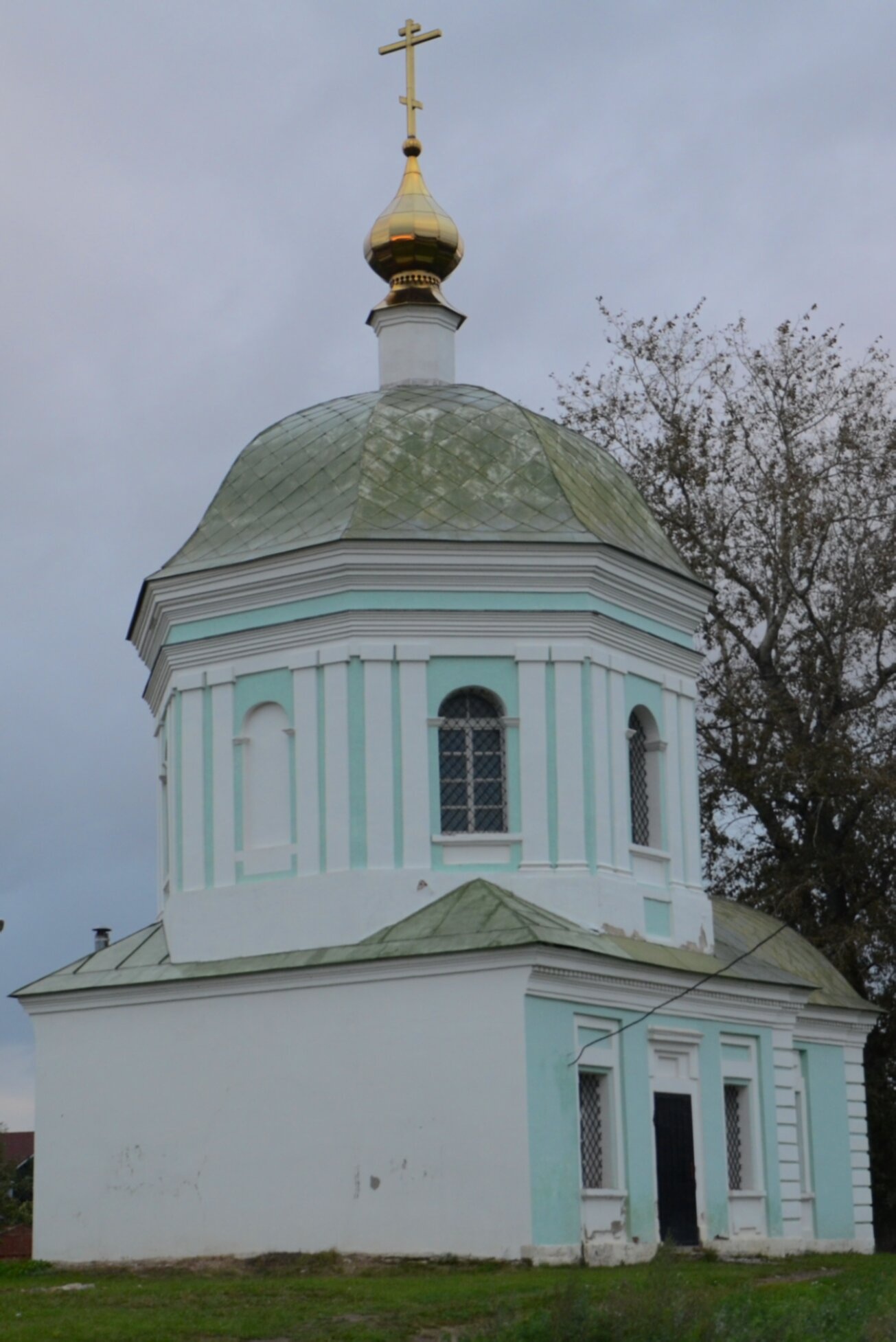 Храм святых мучеников Мины, Виктора и Викентия в Твери