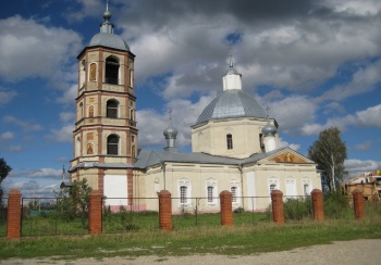 Церковь Троицы Живоначальной в селе Троицкое