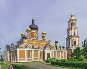 Воскресенский собор в Старой Руссе