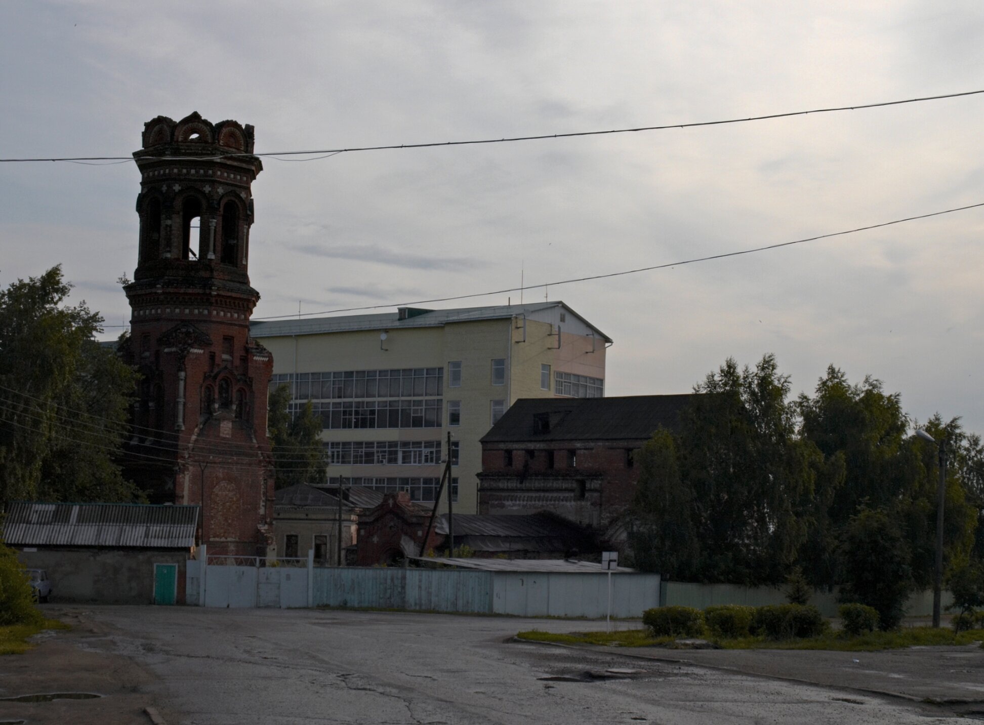 Колокольня Церкви Казанской иконы Божией Матери в Алатыре
