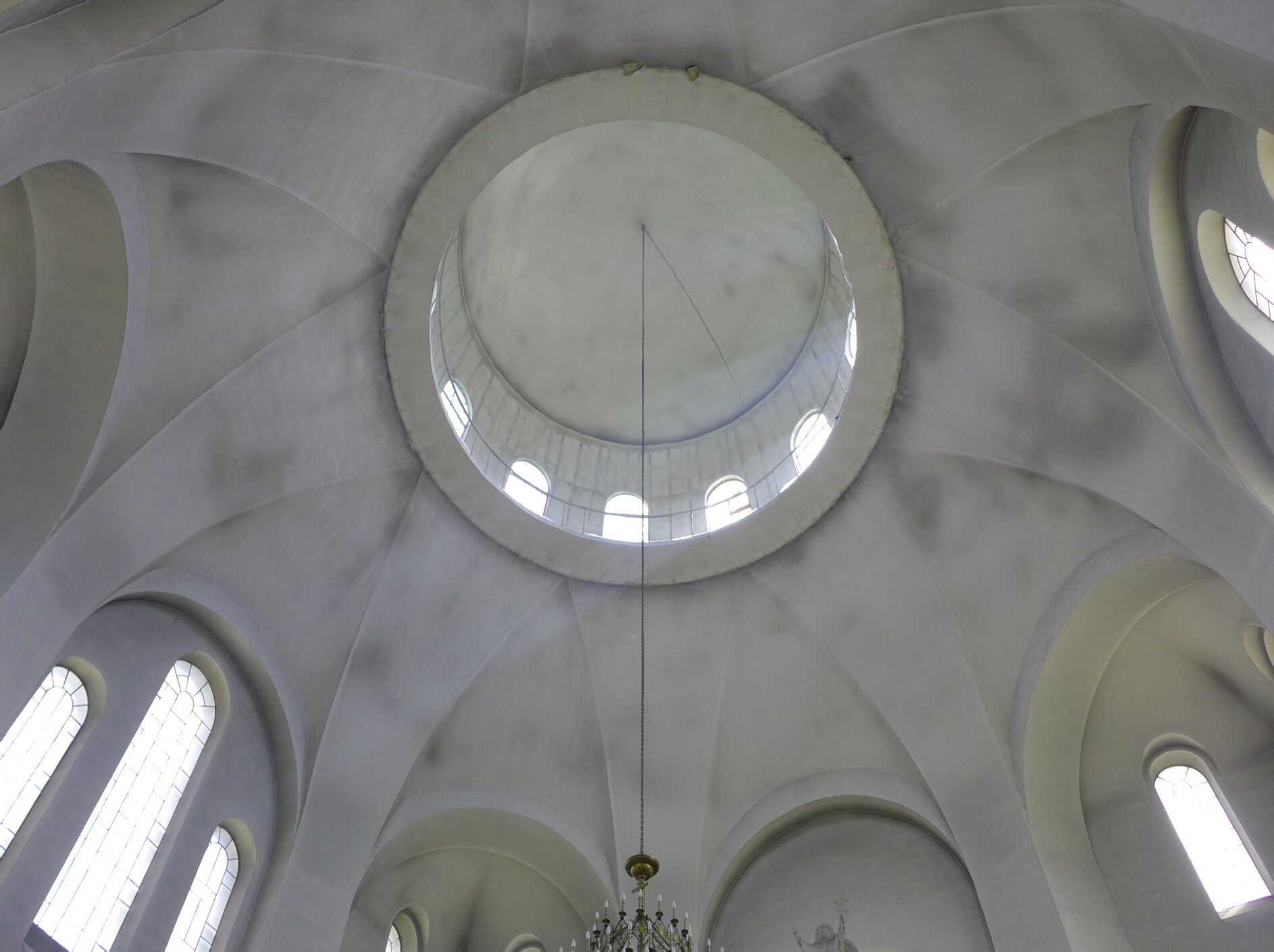 Интерьер и купол Воскресенского кафедрального собора в Твери