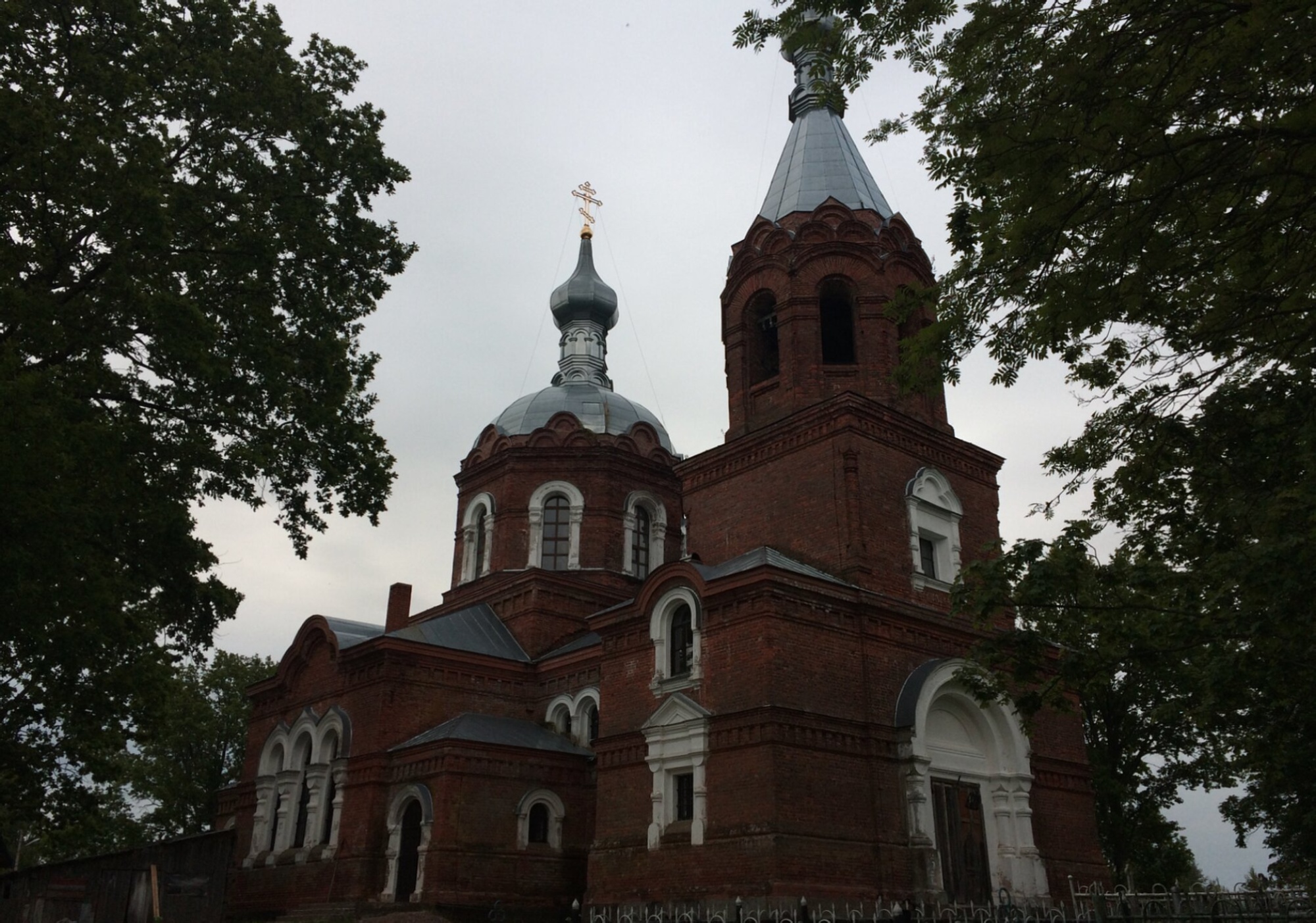 Церковь Покрова Пресвятой Богородицы в Озёрах