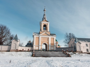 Колокольня Введено-Оятского женского монастыря
