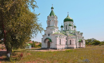 Храм Троицы Живоначальной в селе Труновском