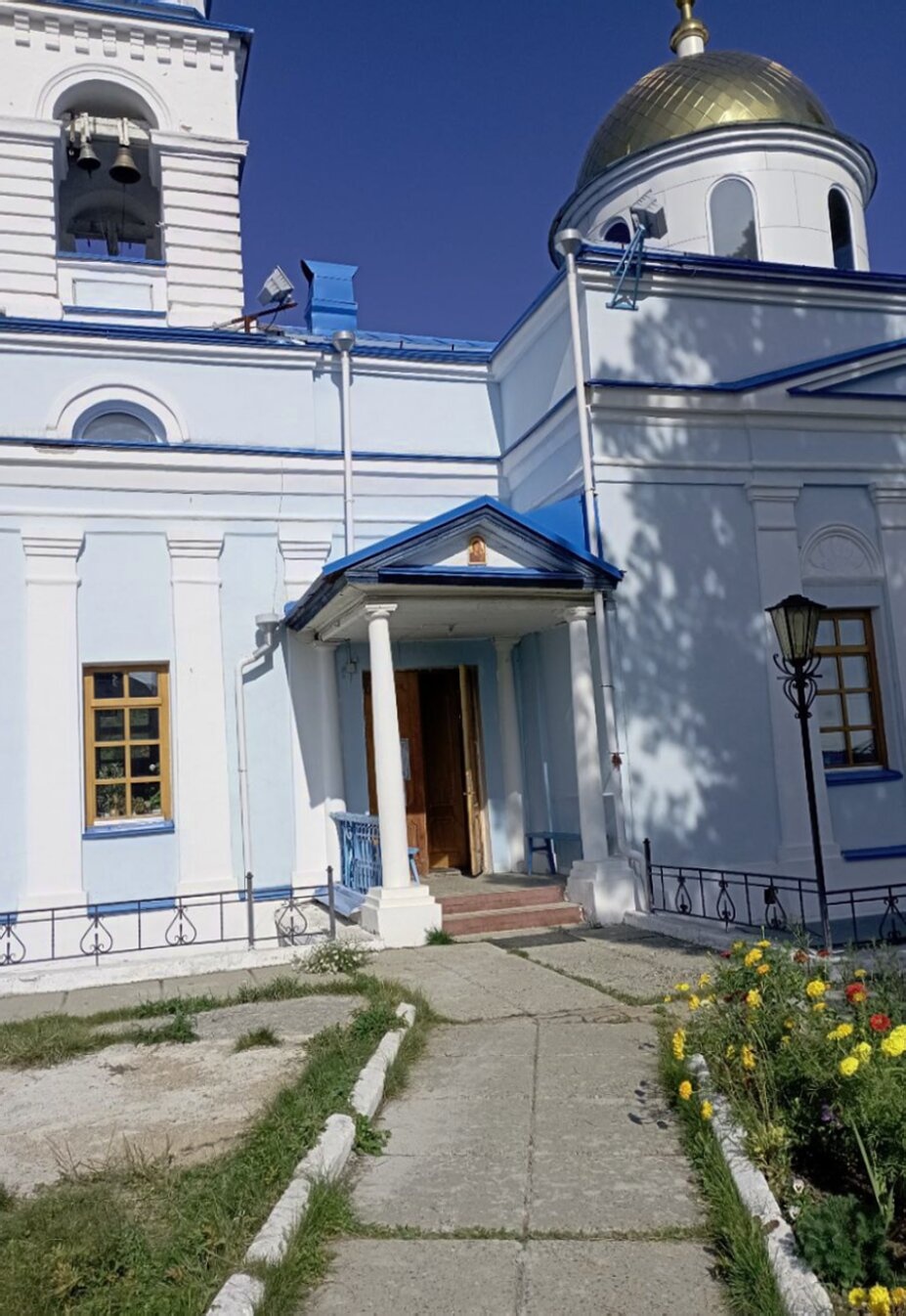 Храм в честь Казанской иконы Божией Матери в Карпинске