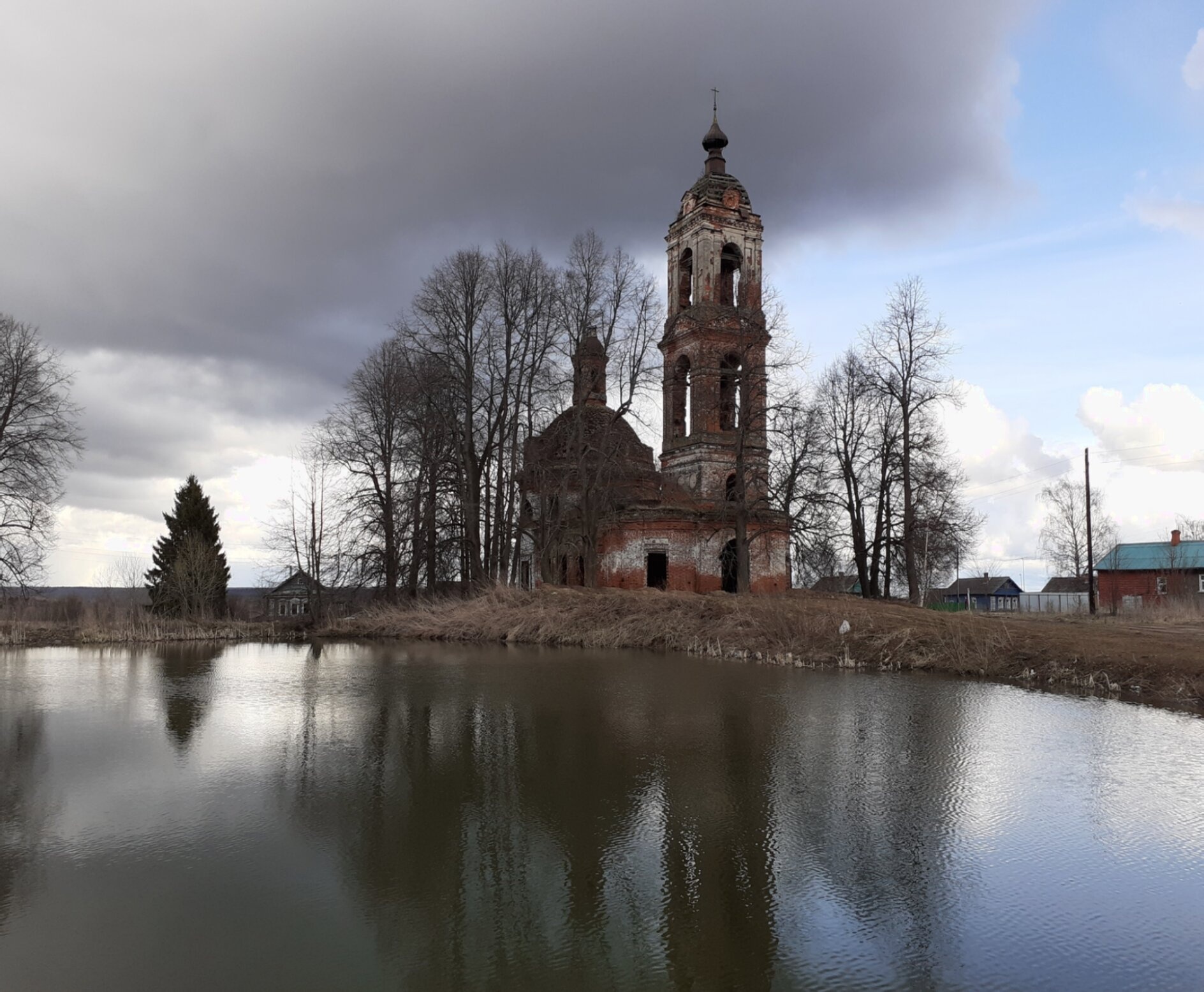 Церковь Боголюбской иконы Божией Матери в селе Великое
