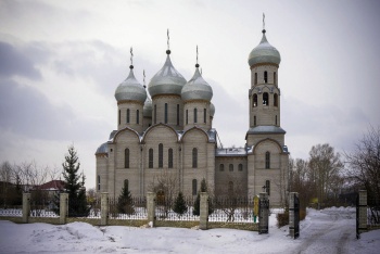 Свято-Троицкий собор в городе Шарыпово