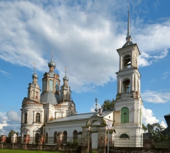Храм Живоначальной Троицы в селе Верхне-Никульское