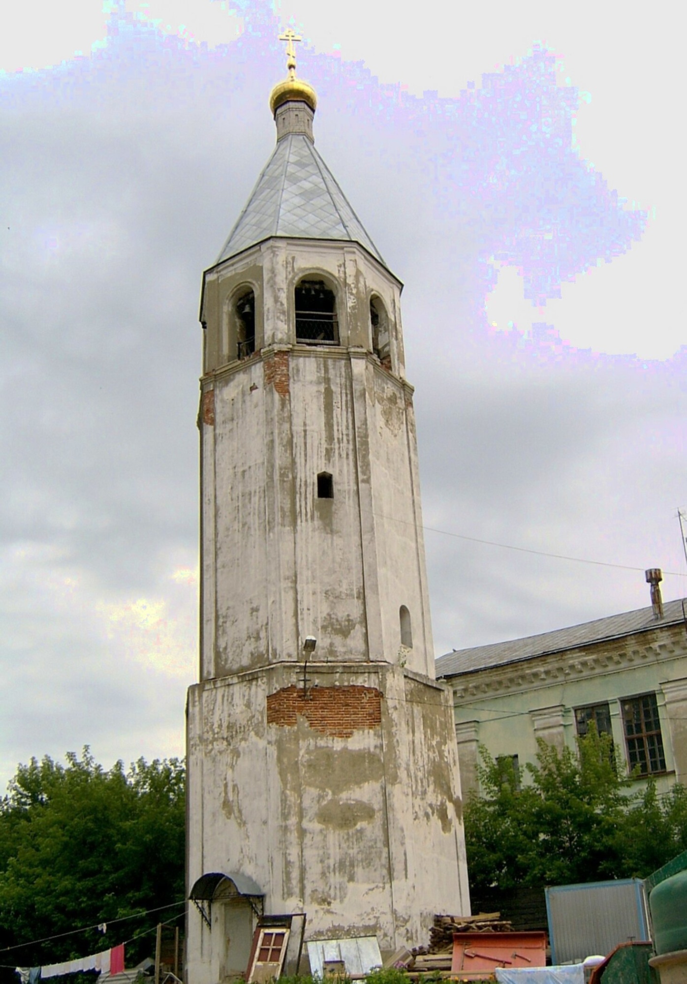 Колокольня Воскресенской церкви в городе Клин
