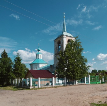 Церковь Покрова Пресвятой Богородицы в селе Карижа