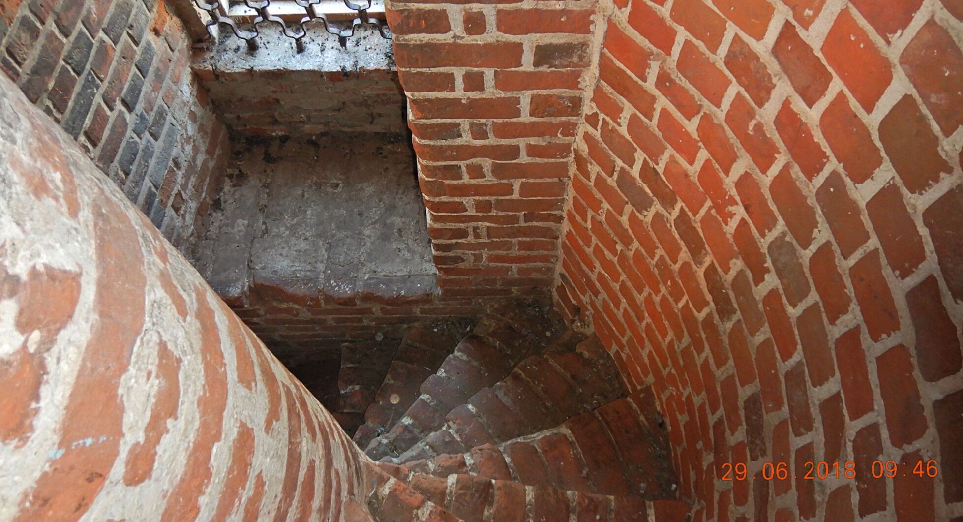 Винтовая лестница в Свято-Троицком соборе Ядрина