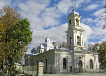 Храм Тихвинской иконы Божией Матери в деревне Путилово