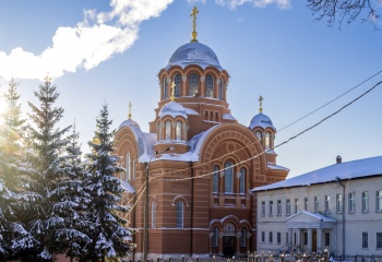Никольский собор Покровского Хотькова монастыря зимой