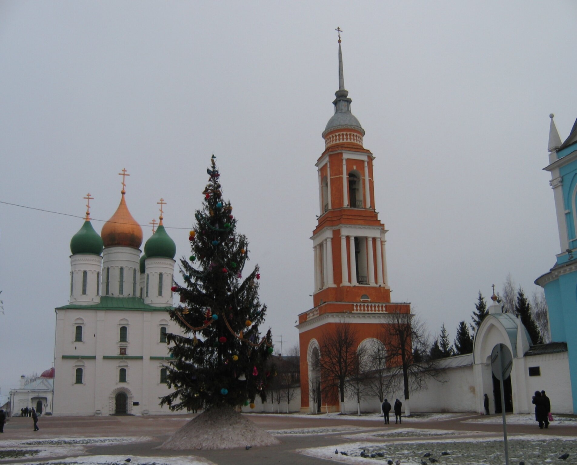 Успенский собор Коломенского кремля - архитектурный ансамбль Соборной площади