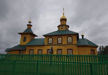 Дмитриевская церковь в поселке Кажым - памятник православной архитектуры