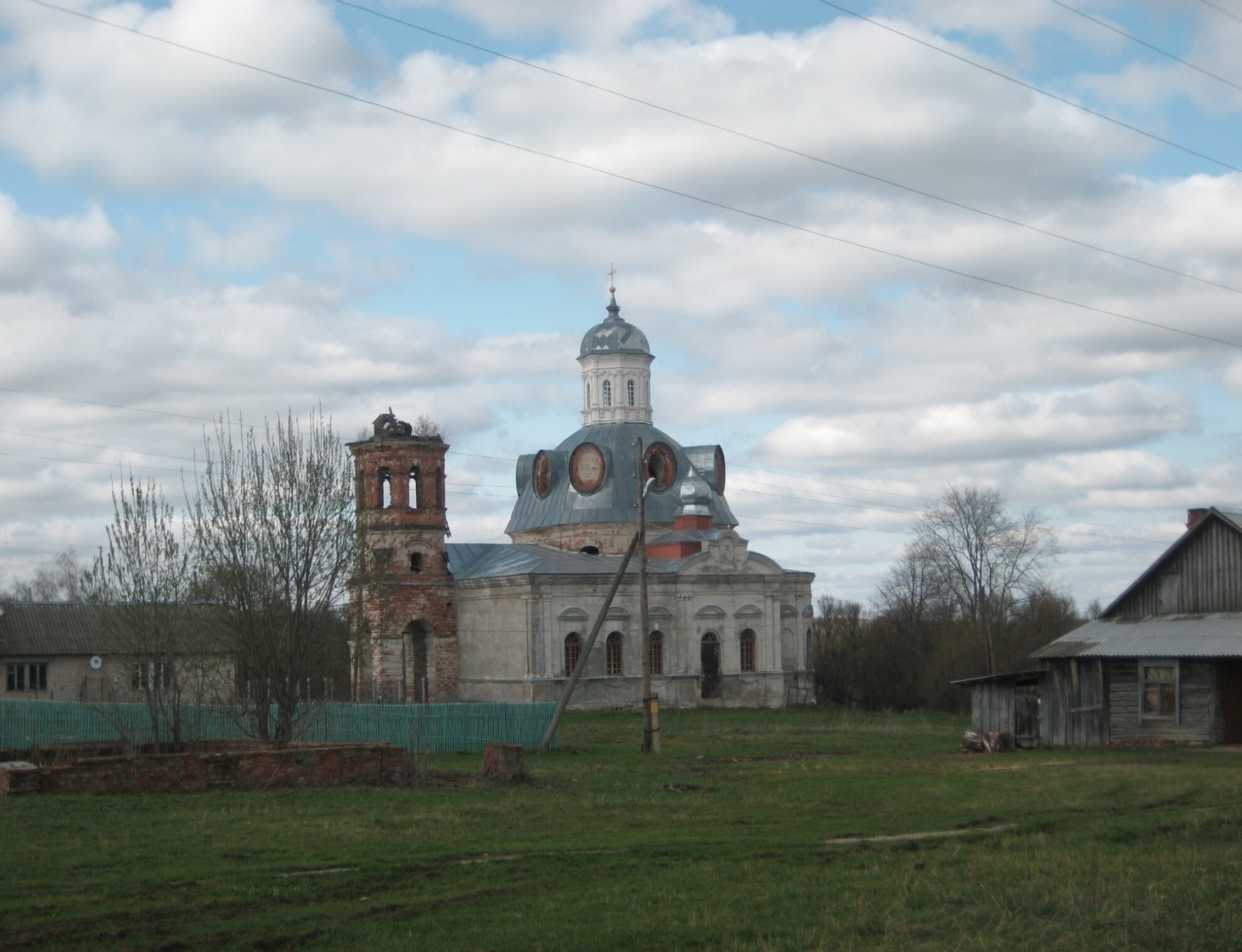 Церковь Воскресения Христова в селе Роща