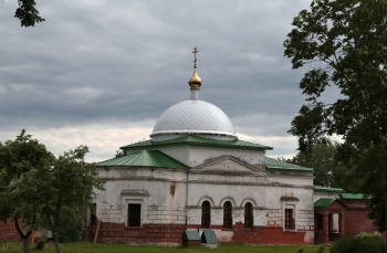 Храм Михаила Архангела в селе Сергеево