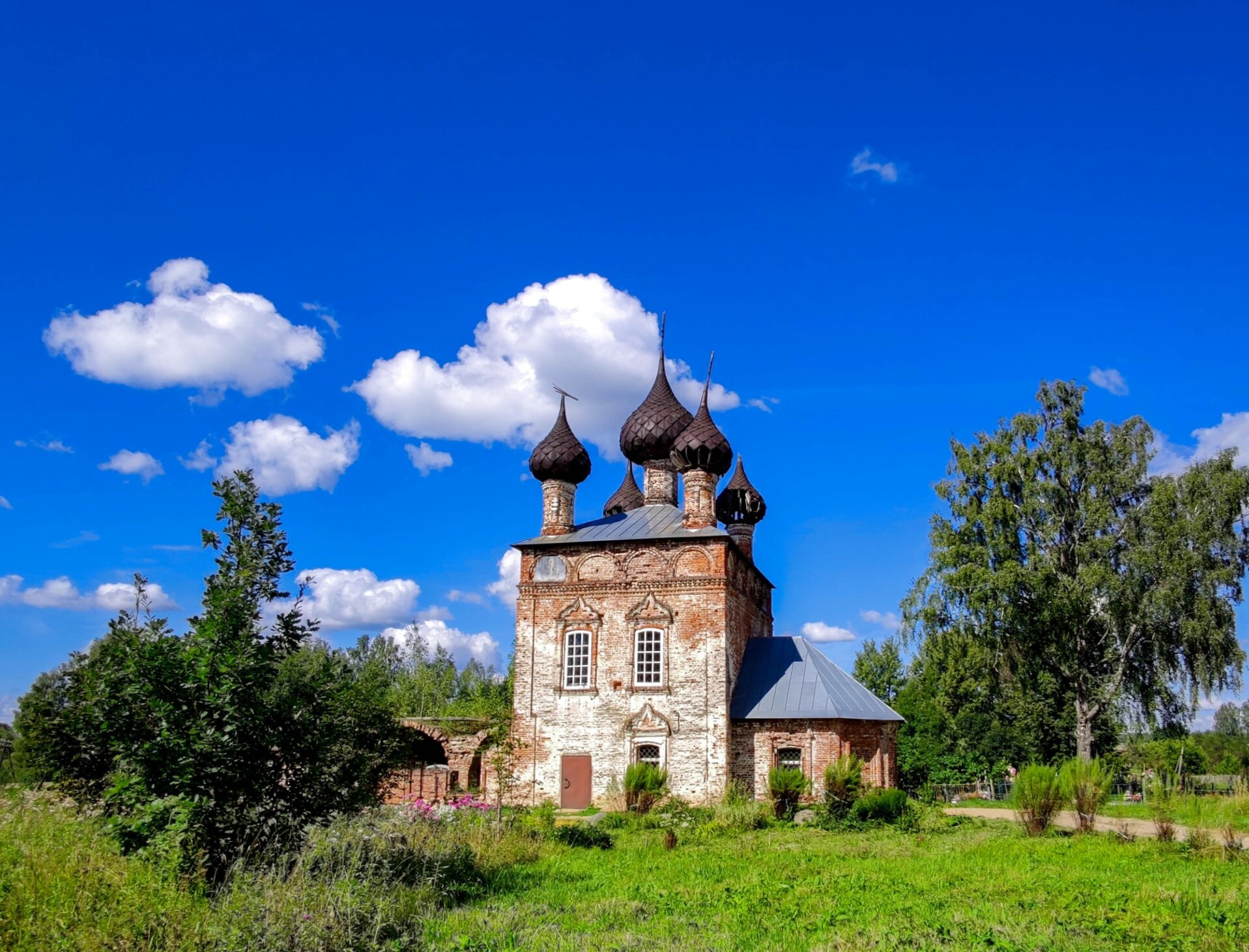 Воскресенская церковь в селе Григорцево