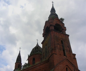 Введенская церковь в селе Пёт Рязанской области