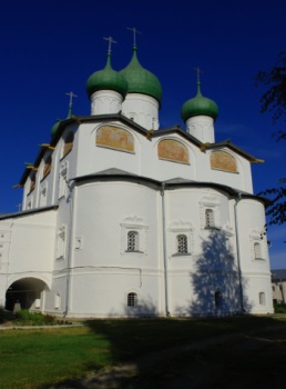 Никольский собор Николо-Вяжищского ставропигиального женского монастыря