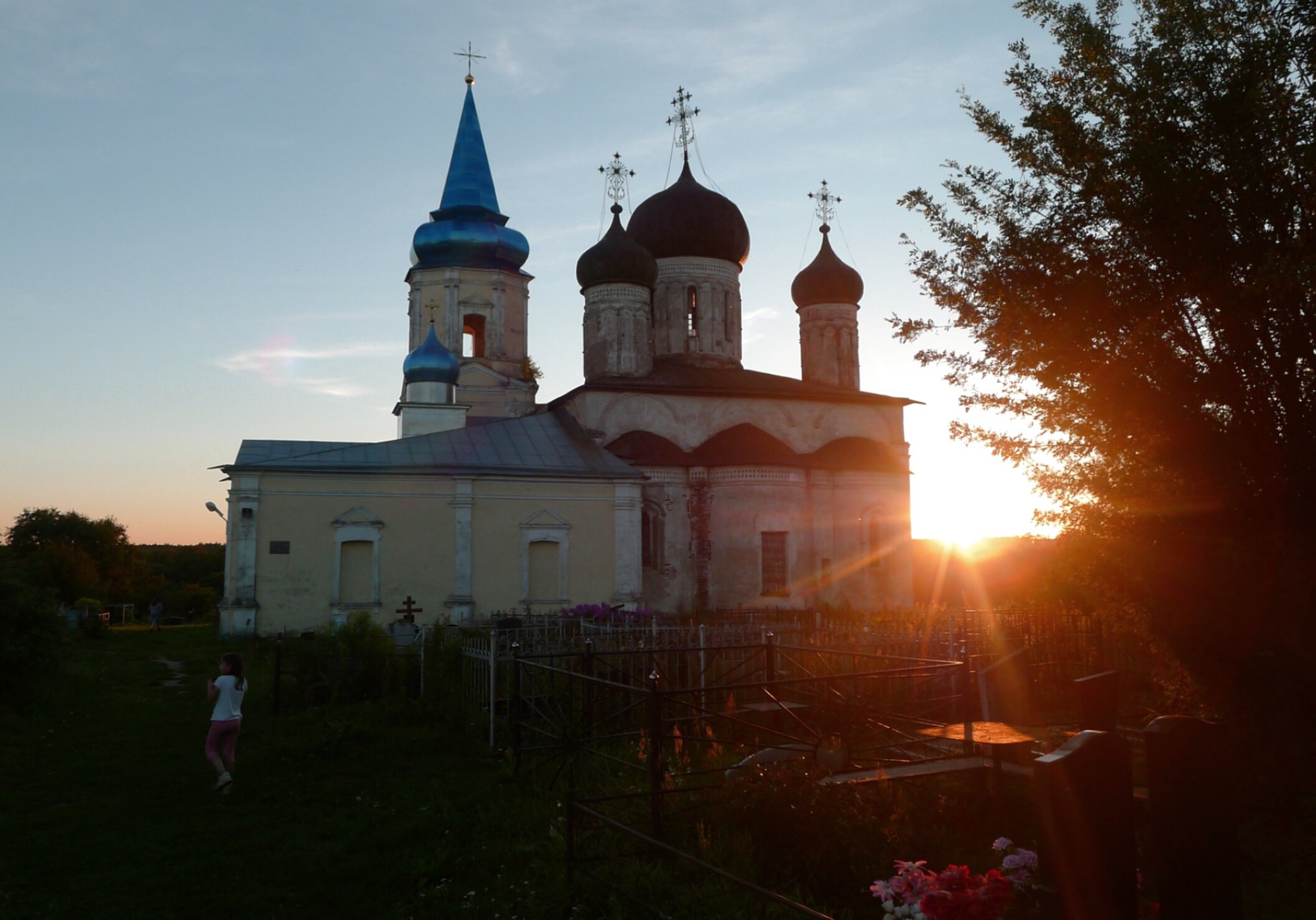 Церковь Успения Пресвятой Богородицы в селе Иванищи