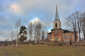 Храм Успения Пресвятой Богородицы в деревне Заручье