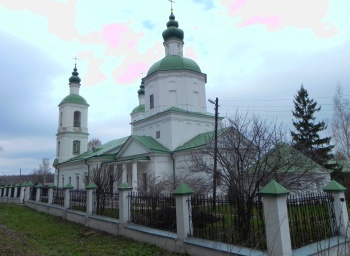 Храм Воскресения Христова в селе Молоди