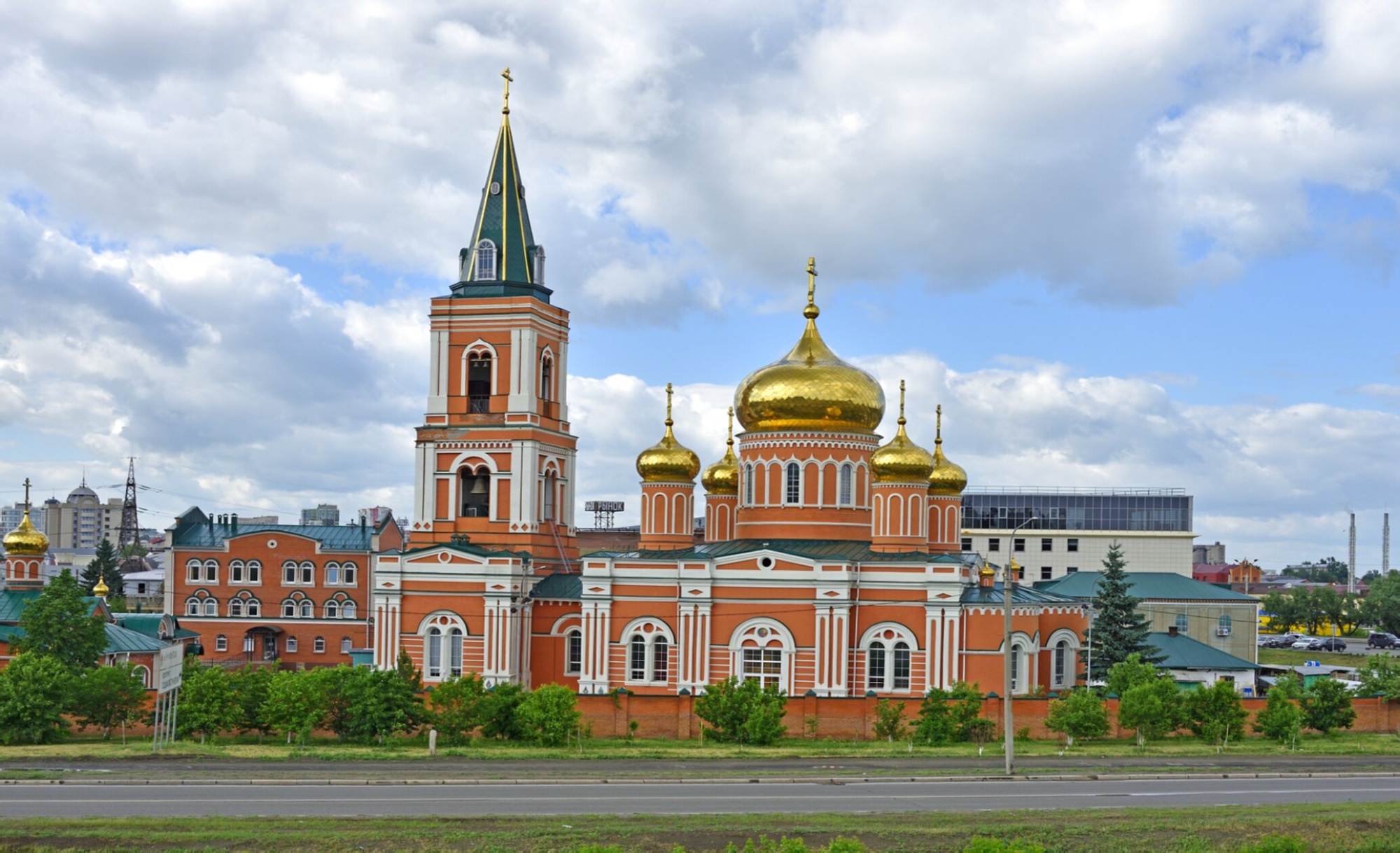Знаменский женский монастырь в Барнауле