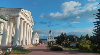 Спасо-Яковлевский Димитриев монастырь в Ростове Великом
