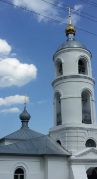 Троицкая церковь Живоначальная в селе Чернцы