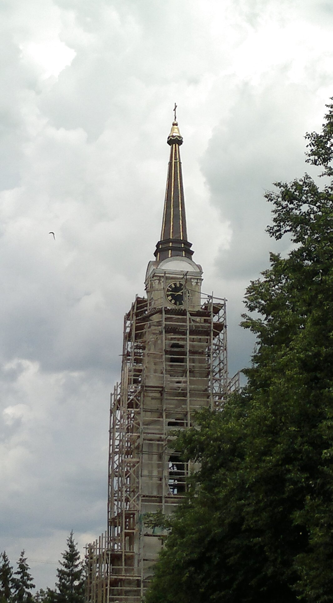 Колокольня Успенского собора в Рыльске