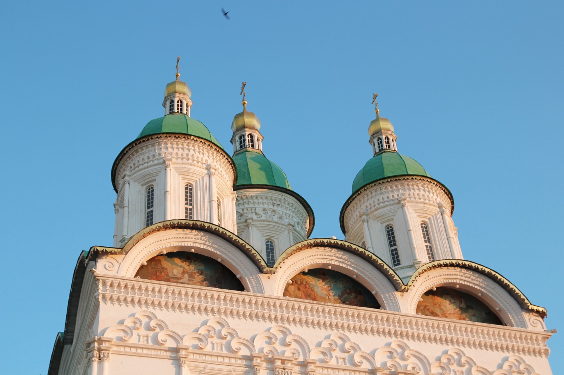 Успенский собор Астраханского кремля - архитектурная доминанта и духовный центр