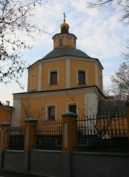 Храм Девяти мучеников Кизических в Москве