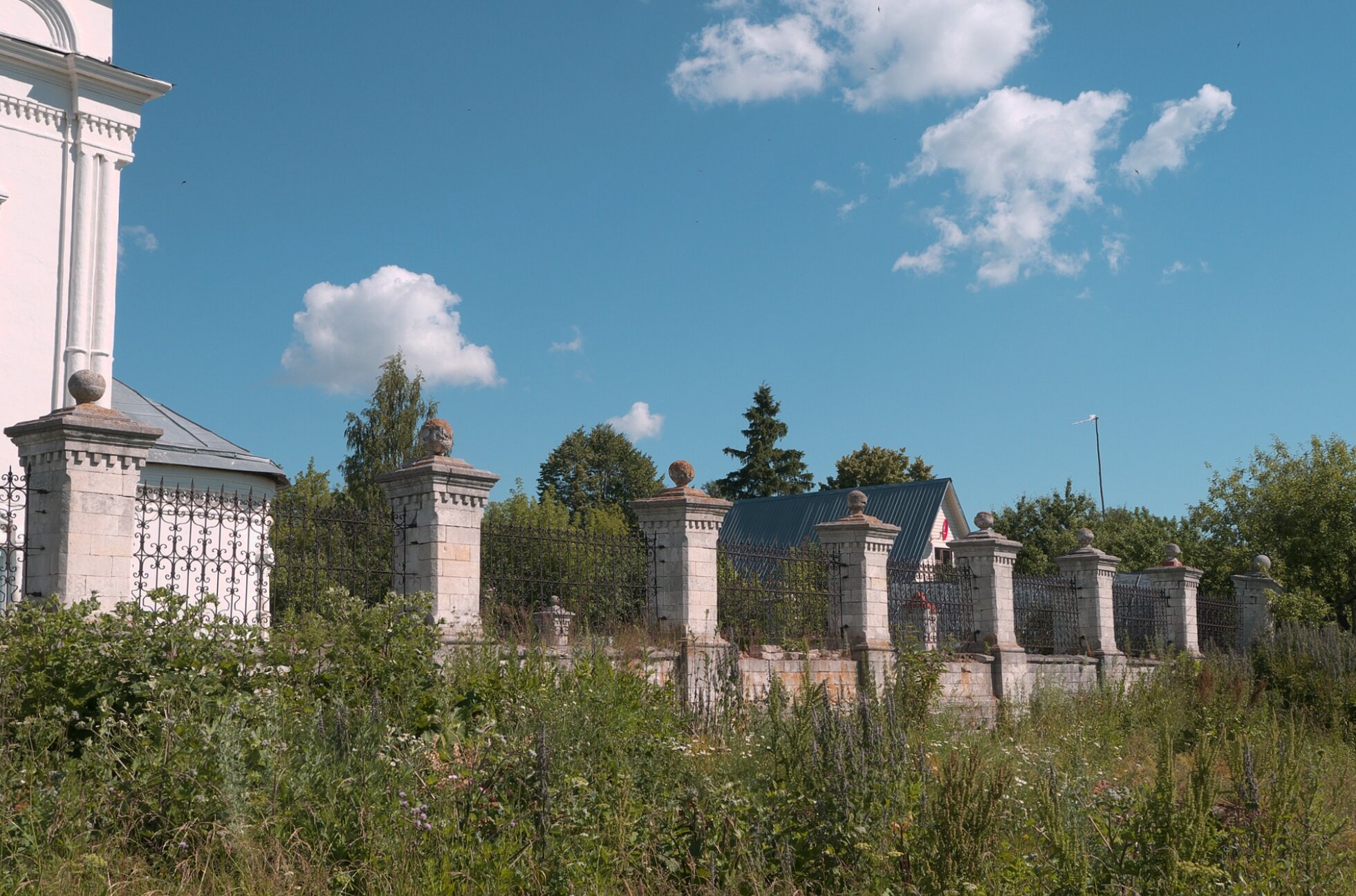 Церковь Космы и Дамиана в Кузьмино - архитектурный памятник