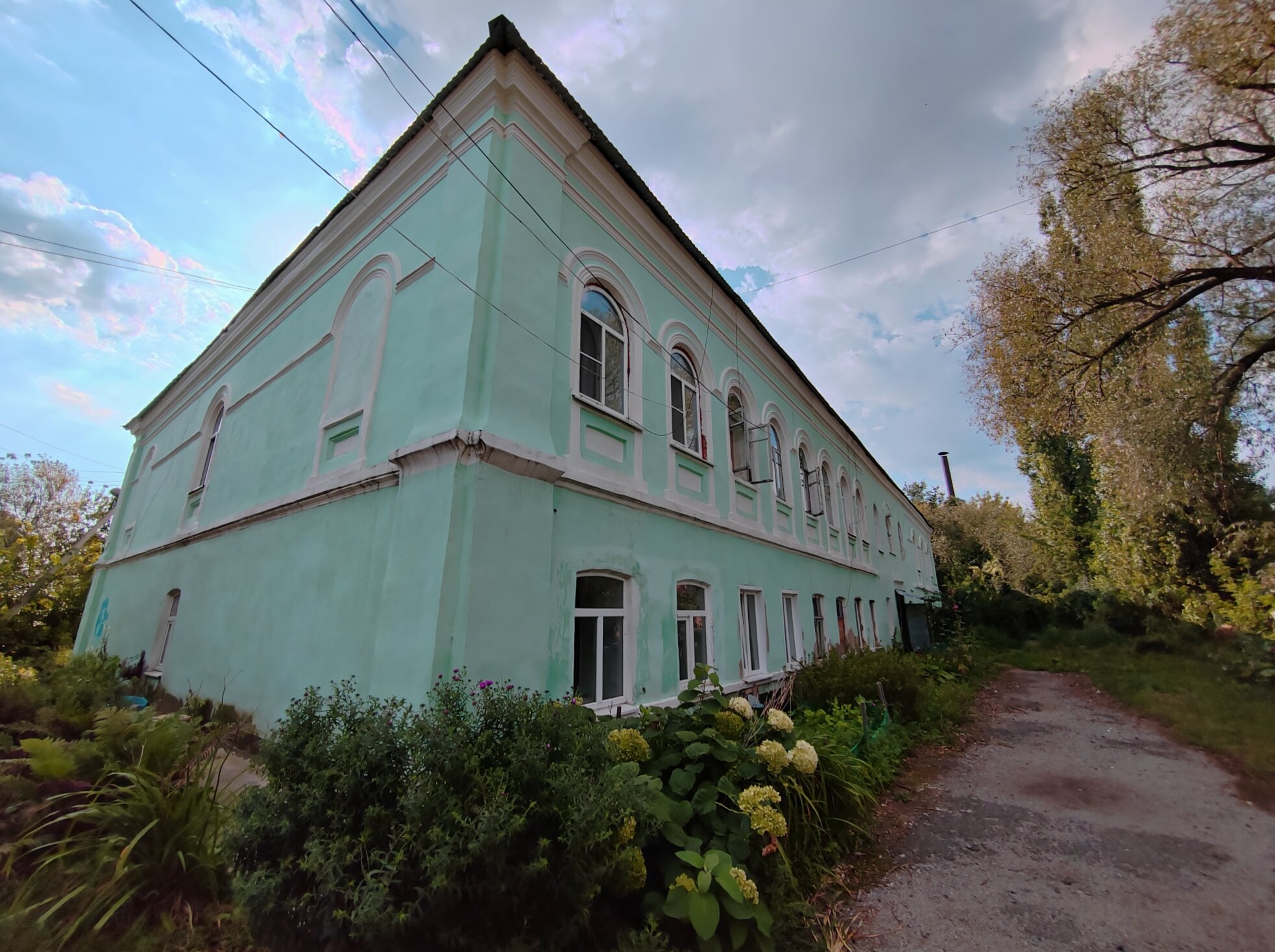 Храм Великомученика и Целителя Пантелеимона в Елецком Троицком монастыре