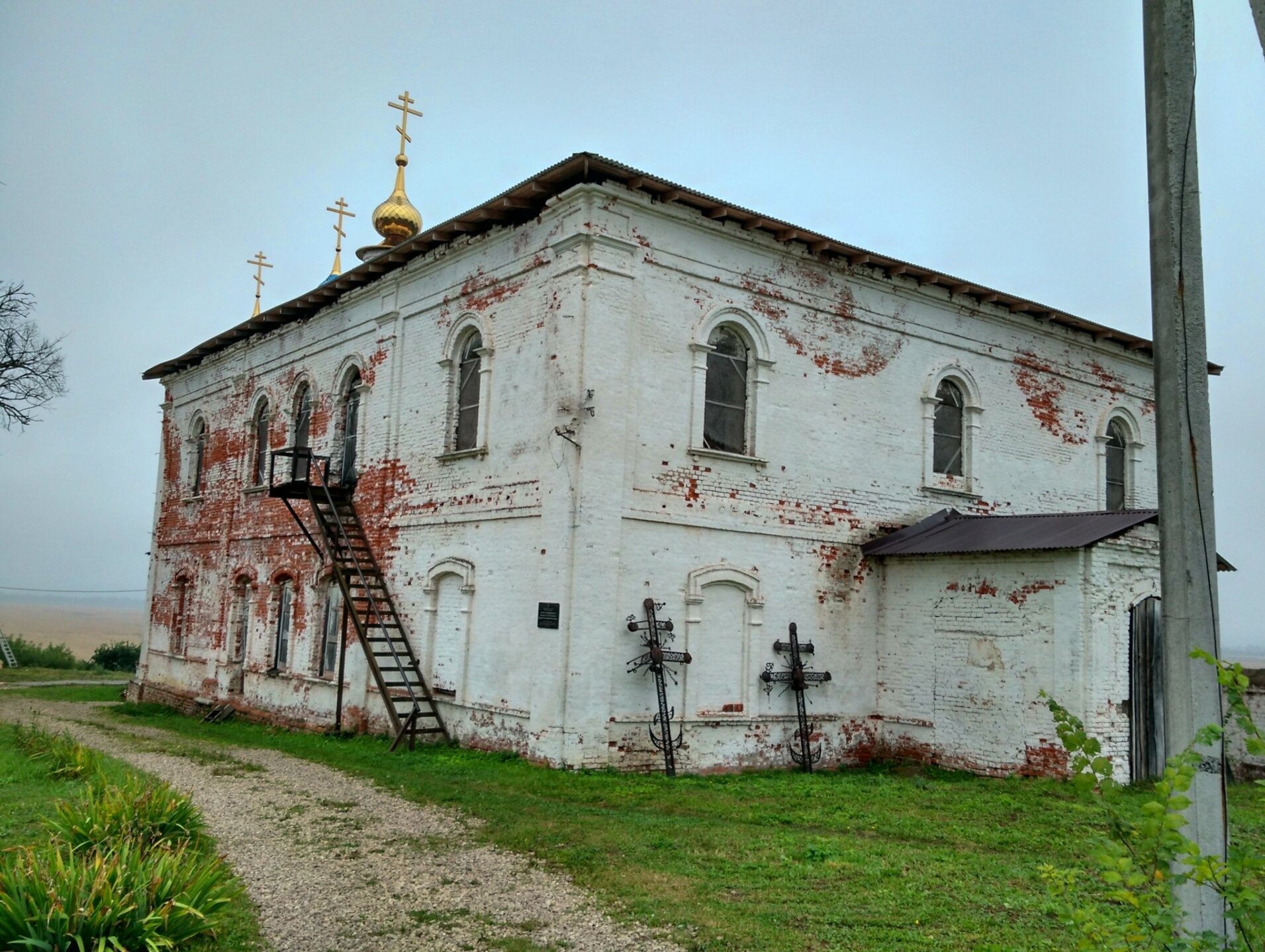 Введенская трапезная церковь в Белёве