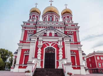 Покровская церковь в Саратове - православный храм XIX века