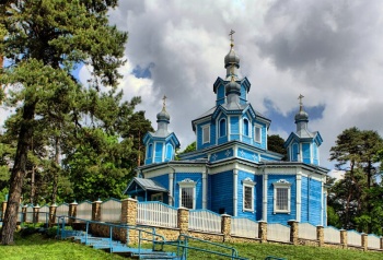 Церковь Покрова Пресвятой Богородицы в деревне Хотляны
