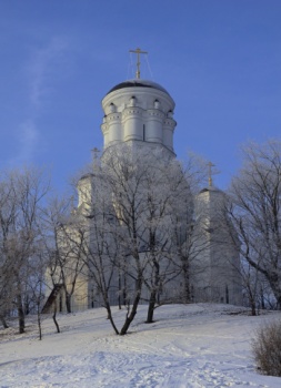 Церковь Усекновения Главы Иоанна Предтечи в Дьякове в зимнем убранстве