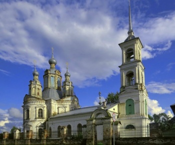 Храм Живоначальной Троицы в селе Верхне-Никульское