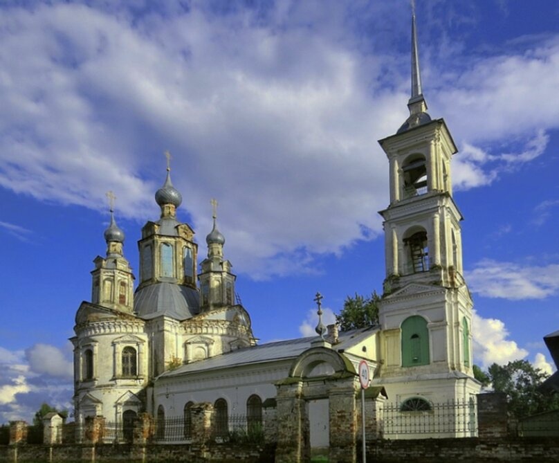 Храм Живоначальной Троицы в селе Верхне-Никульское
